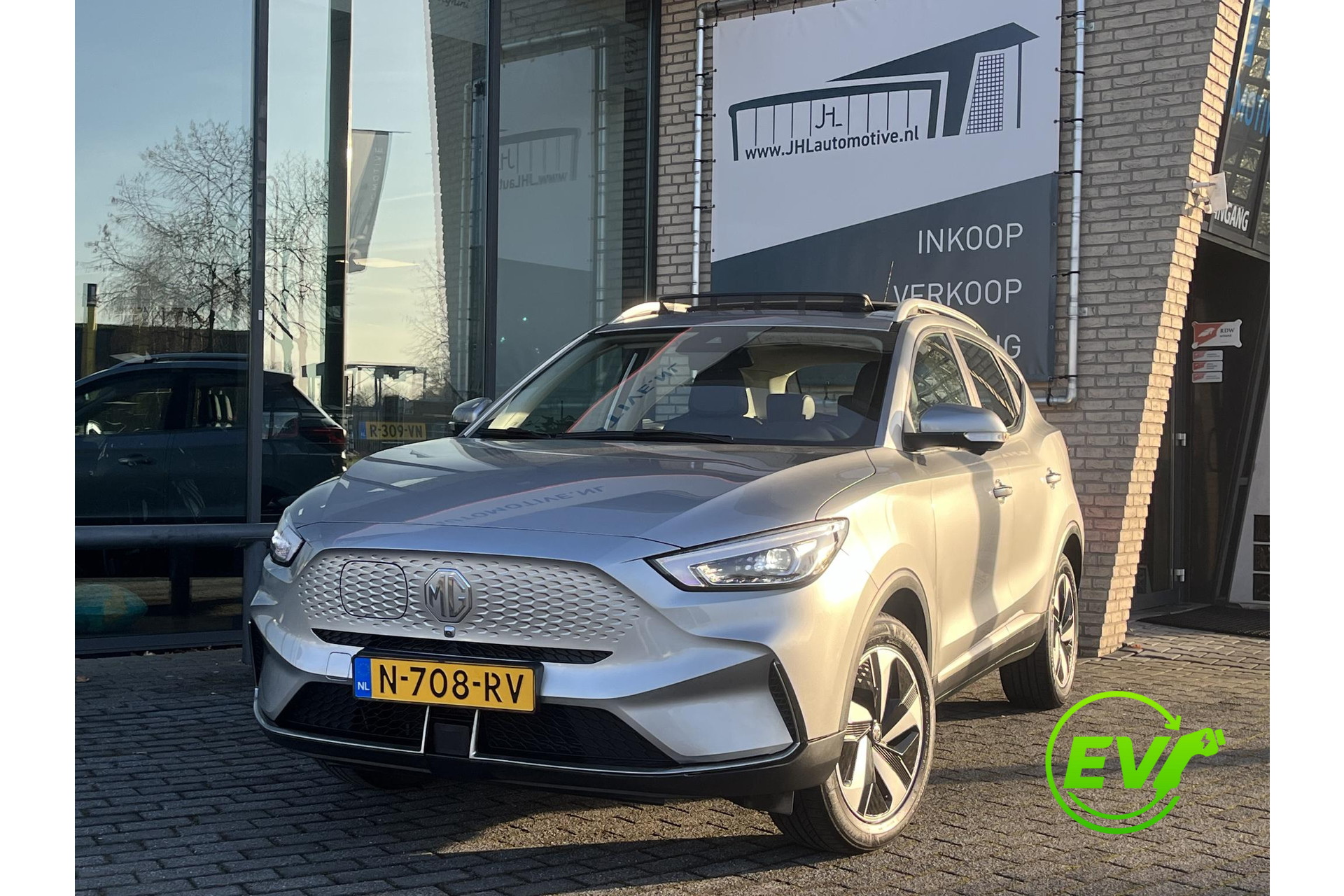 MG Mg zs ev Long R. Lux.*70 kWh*CARPLAY*PANO*ACC*CAM*NW.MODEL*